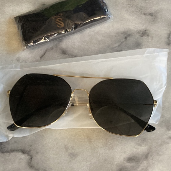 SOJOS - Picture 6 of 11